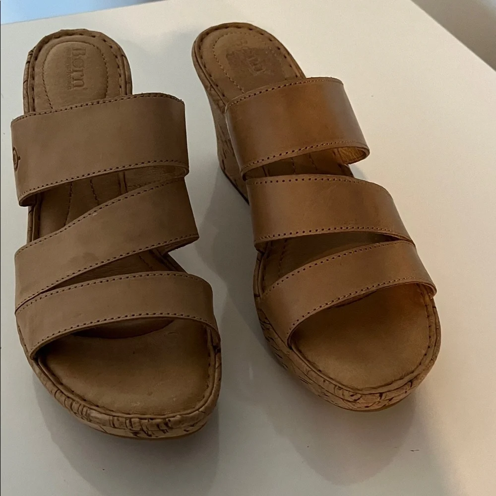 Born Tan Leather Wedge Sandals Size‎ 11 M